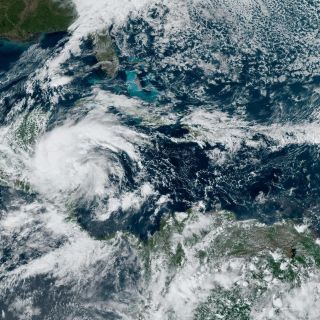 Tormenta tropical Sara impacta el norte de Honduras con intensas lluvias en Centroamérica