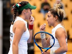 La pareja azteca conformada por Zarazúa y Olmos no pudo frenar el poderío danés de Emilie Francati y Clara Tauson. EFE/ K. NAVNTOFT.