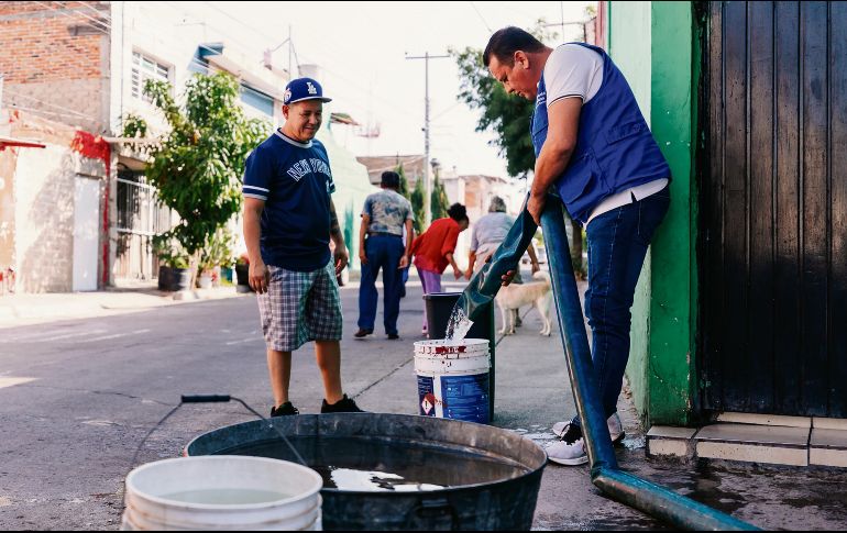 De acuerdo con usuarios, el megacorte de agua se extendió a colonias de Tonalá y Tlaquepaque. ESPECIAL