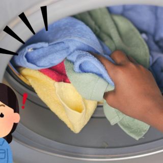 Tips para dejar de manchar la ropa con residuos de jabón al lavarla