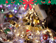 Desde las clásicas luces blancas cálidas que evocan la nostalgia de las Navidades pasadas, hasta diseños modernos con luces LED multicolores. EL INFORMADOR / ARCHIVO