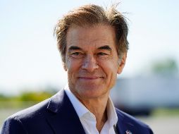 El Dr. Oz es un personaje de televisión, cirujano cardiotorácico y promotor de pseudociencia. AP /M. ROURKE