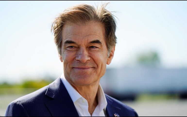 El Dr. Oz es un personaje de televisión, cirujano cardiotorácico y promotor de pseudociencia. AP /M. ROURKE