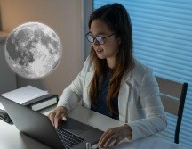 Adaptarse a un mundo diseñado para los horarios diurnos puede ser un desafío, pero con organización y conciencia de los propios límites, vivir de noche puede convertirse en una experiencia enriquecedora. CANVA