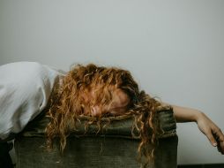 La psicología pone el foco en seis rasgos que distinguen a la mayoría de las personas que de niños no colaboraban en las tareas del hogar ni tuvieron responsabilidades. ESPECIAL/Foto de Sinitta Leunen en Unsplash