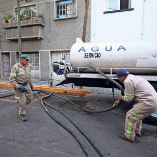 Así puedes pedir pipas de agua GRATIS