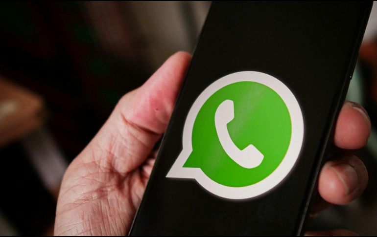 WhatsApp se actualiza constantemente, por lo que dispositivos viejos podría dejar de funcionar. ESPECIAL/ Foto de Grant Davies en Unsplash