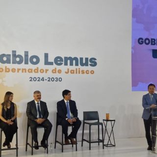 "Sin cuotas políticas", presenta Pablo Lemus a gabinete de gestión del Agua
