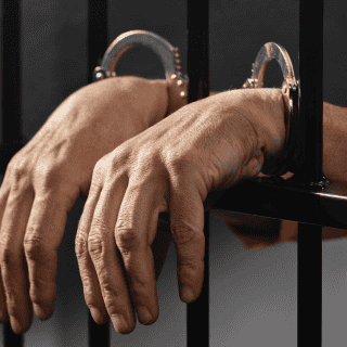 Vinculan a proceso a exfuncionarios del SAT durante el gobierno de Peña Nieto