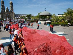 En Zapopan se llevó a cabo una protesta por el Día Internacional de la Eliminación de la Violencia contra la Mujer. EFE