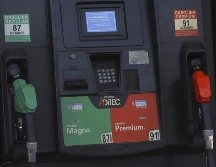 Los diputados del PRI Jerico Abramo Masso y Emilio Suarez Licona sostuvieron que hoy los mexicanos tienen una gasolina muy cara. EL INFORMADOR/ARCHIVO