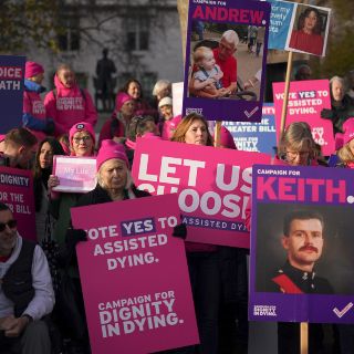 Reino Unido da aprobación inicial a ley de suicidio asistido