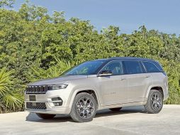 La Jeep Comander 2025 cuenta con gran espacio para equipaje y caben hasta siete pasajeros. CORTESÍA