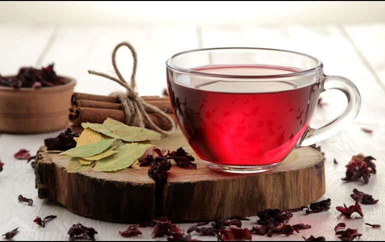 El té de ninguna manera sustituye a una dieta balanceada o la realización de ejercicio, y que solo aparece como un complemento nutricional. ESPECIAL / CANVA