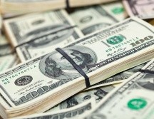 El peso mexicano cotiza en los mercados internacionales alrededor de los 20.36 pesos por dólar. ESPECIAL/ Imagen de bearfotos en Freepik