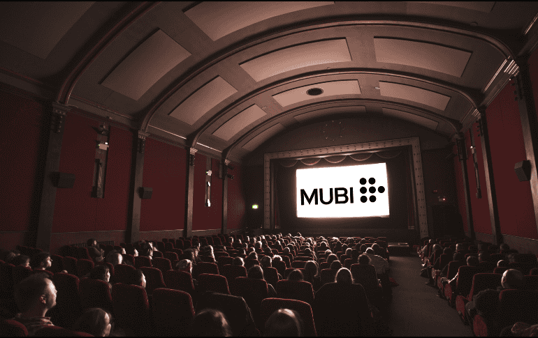 MUBI es una plataforma que se distingue por su curaduría cinematográfica única. UNSPLASH / J. HILLS