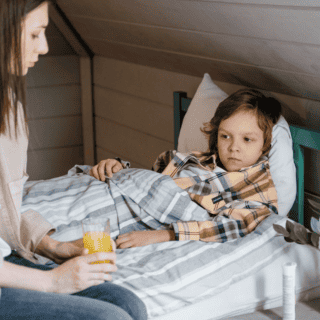 La mejor estrategia para abordar la apendicitis infantil, antibióticos o cirugía