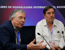 Antonio Monegal y Luis García Montero en una rueda de prensa en la FIL. EFE/ Francisco Guasco
