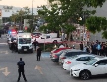 Agentes de la Fiscalía del Estado y peritos del Instituto Jalisciense de Ciencias Forenses se hicieron cargo de las investigaciones y del levantamiento del cuerpo. ESPECIAL