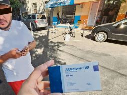 El Aldactone es para la hipertensión y cuesta mil 500 pesos (100 miligramos) en farmacias autorizadas. En el Santuario se consigue en 650, con cajas similares a las originales, pero con riesgo para los consumidores. EL INFORMADOR/ H. Figueroa