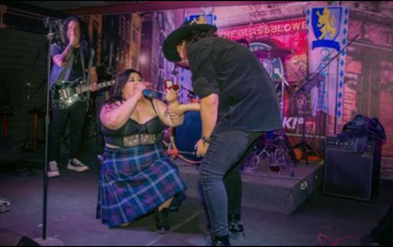 A lo largo de su trayectoria, Arias ha colaborado con importantes marcas en campañas publicitarias y trabajado como modelo de tallas grandes. Su experiencia profesional incluye roles como publicista, maquilladora, estilista editorial y escritora para revistas como Cosmopolitan Latinoamérica.  INSTAGRAM/@lafatshionista