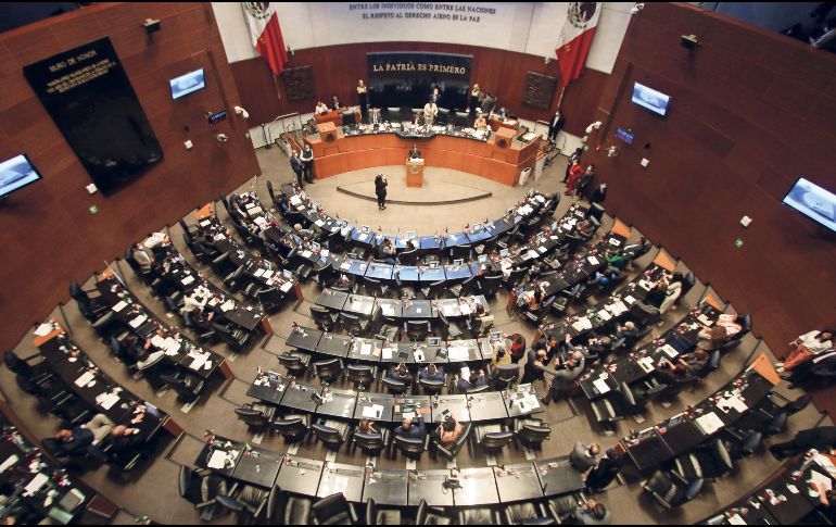 La Secretaría del Trabajo y Previsión Social (STPS) dispondrá de 30 días para establecer las normas relacionadas con los riesgos laborales vinculados al trabajo de pie. SUN/ARCHIVO.