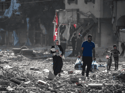 Desde que la guerra en el devastado enclave comenzó hace casi 14 meses, más de 44 mil 500 palestinos han muerto por los ataques israelíes. EFE / ARCHIVO