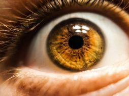 Dormir bien es fundamental para mantener la salud de la piel y prevenir la hinchazón. ESPECIAL Foto de Kalea Jerielle en Unsplash