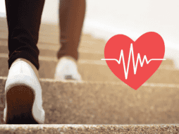 Incorporar caminatas diarias después de las comidas no solo ayuda a controlar la glucosa en sangre, sino que también aporta beneficios a nivel general, desde la prevención de enfermedades crónicas hasta el fortalecimiento del sistema inmune. CANVA