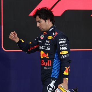 Checo Pérez culpa a los neumáticos y a los comisarios en la clasificación