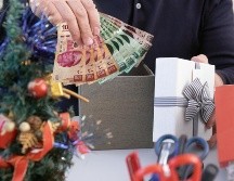 De acuerdo con la LFT, todas las empresas tienen una fecha límite para pagar el aguinaldo a todos los trabajadores. ESPECIAL