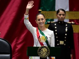 En la página oficial de Time se señala que en octubre, Claudia Sheinbaum hizo historia al ser la primera Presidenta de México. AFP / ARCHIVO