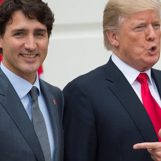 Trump trolea a Trudeau, lo llama gobernador de Canadá