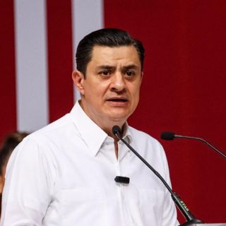 "Chema" Martínez propone aumento salarial para policías de Guadalajara