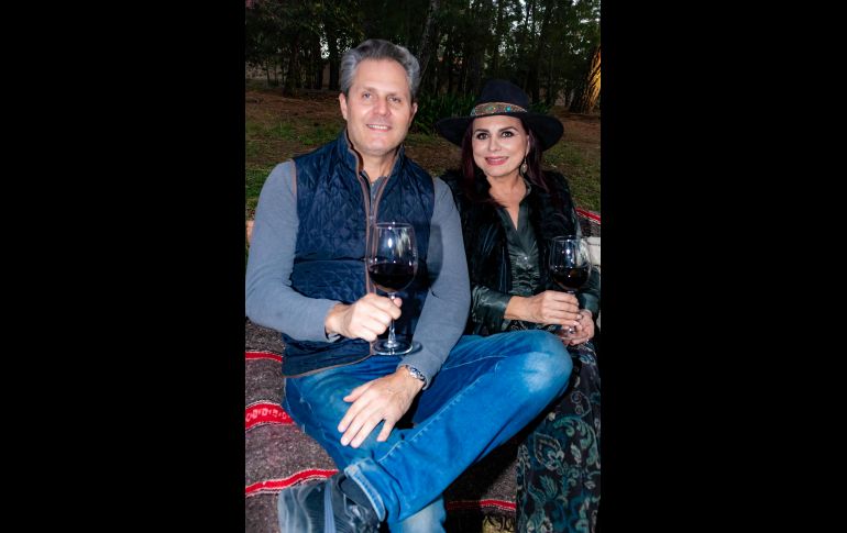 Jorge Valdivia y Lourdes Serrano. GENTE BIEN JALISCO / A. Rodríguez