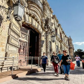 Por fin retiran vallas del Palacio de Gobierno y de Casa Jalisco
