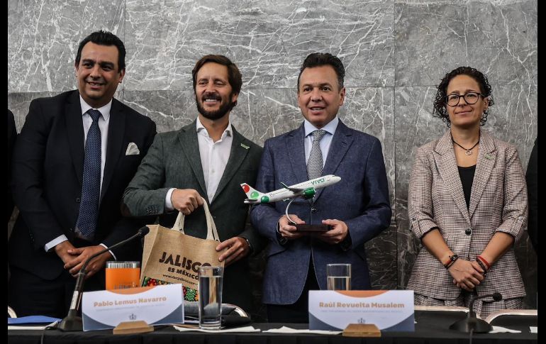 El director aplaudió la alianza “Viva Jalisco” con estas ocho nuevas rutas para seguir impulsando la conectividad de Jalisco. EL INFORMADOR / A. Navarro