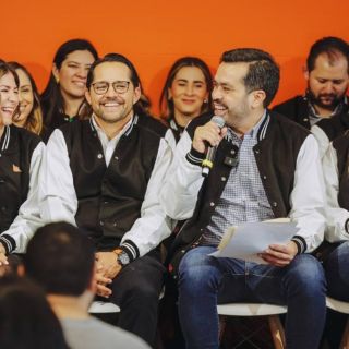 Presenta Jorge Álvarez Máynez a las y los integrantes de 'La Fuerza Naranja'