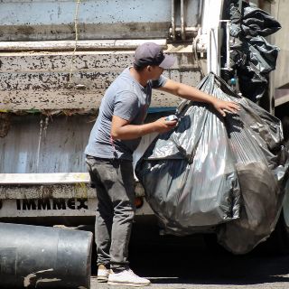 Guadalajara comprará camiones recolectores de basura a dos empresas