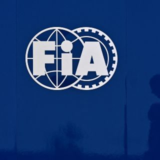 La FIA publica lista de pilotos para 2025 con un lugar vacante