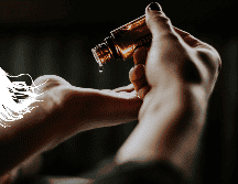 Es importante elegir el aceite capilar en base a tu tipo de porosidad, textura, y estado del cuero cabelludo. UNSPLASH /  C. Hume