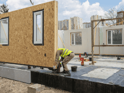 Su instalación puede completarse en tan solo dos horas, lo que las convierte en una solución rápida y eficiente para quienes buscan establecerse en un espacio propio. ESPECIAL/LAMUDI