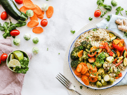 La sana alimentación, incluso en tiempos de fiesta como la temporada decembrina, es crucial para tener energía. CANVA