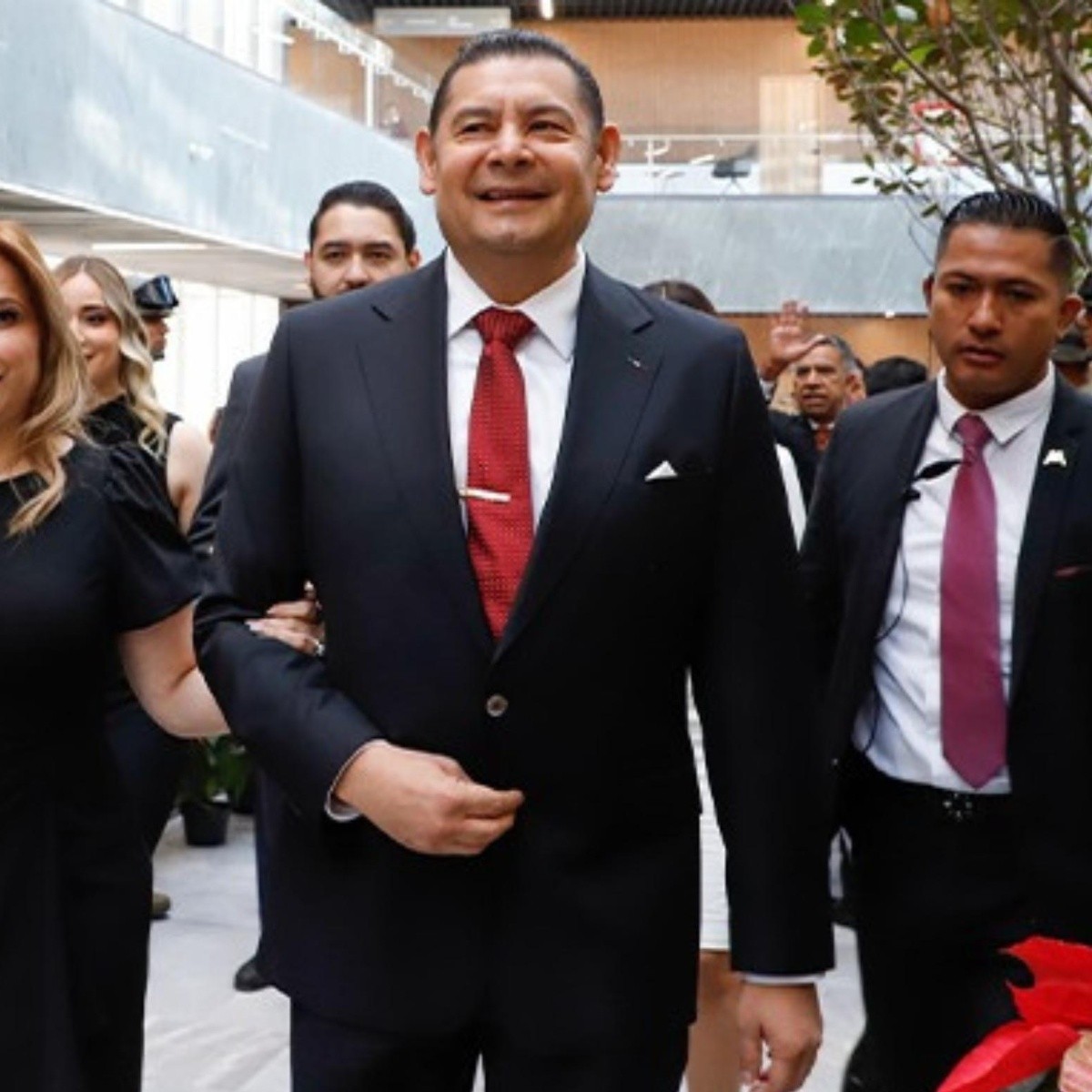 Alejandro Armenta rinde protesta como gobernador de Puebla | El Informador