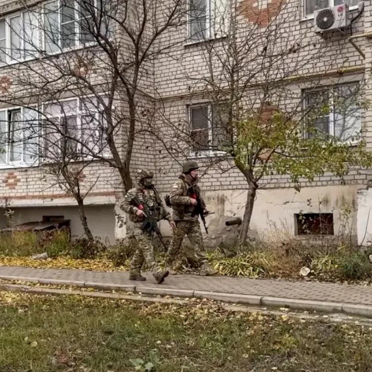 Ucrania repele primeros ataques de soldados norcoreanos enviados por Rusia  | El Informador