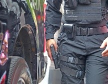 Mal preparados y mal pagados, los policías son vulnerables ante los criminales que someten, con las armas o el dinero, a gobiernos municipales. SUN/ ARCHIVO