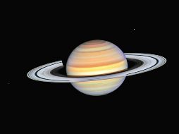 Se sabe que Saturno alberga siete anillos compuestos por innumerables trozos de hielo. UNSPLASH / NASA