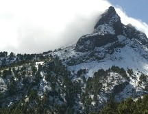 El Nevado de Colima es el punto más popular donde los jaliscienses pueden ver paisajes invernales. EL INFORMADOR / ARCHIVO