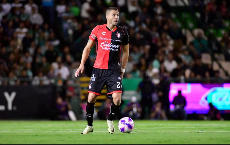 El defensor central y capitán del Atlas, Hugo Martín Nervo renovó su contrato con el equipo rojinegro hasta 2025. IMAGO7