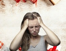 Si estás teniendo dificultades financieras, te puede ayudar hablar de ello con tu familia y amigos. ESPECIAL / Pexels